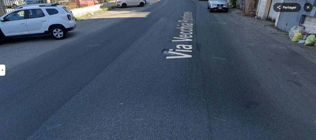 negozio in vendita a Reggio di Calabria in zona Santa Caterina