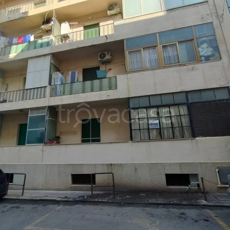 appartamento in vendita a Reggio di Calabria in zona Rione Ferrovieri
