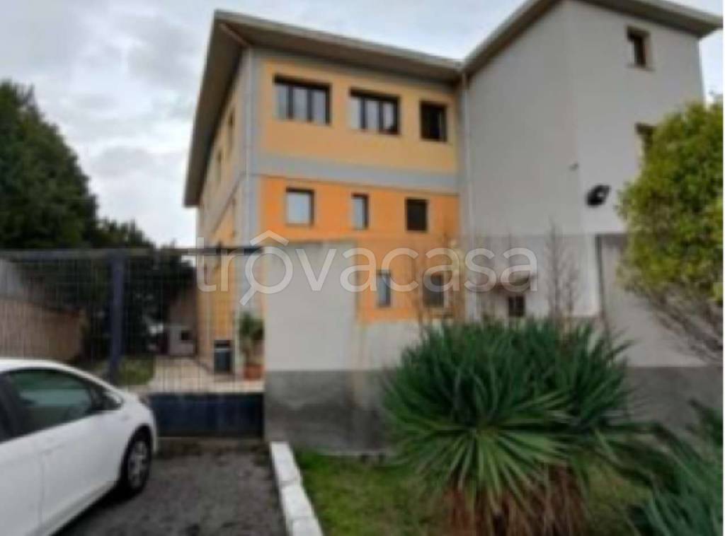 casa indipendente in vendita a Reggio di Calabria in zona Catona