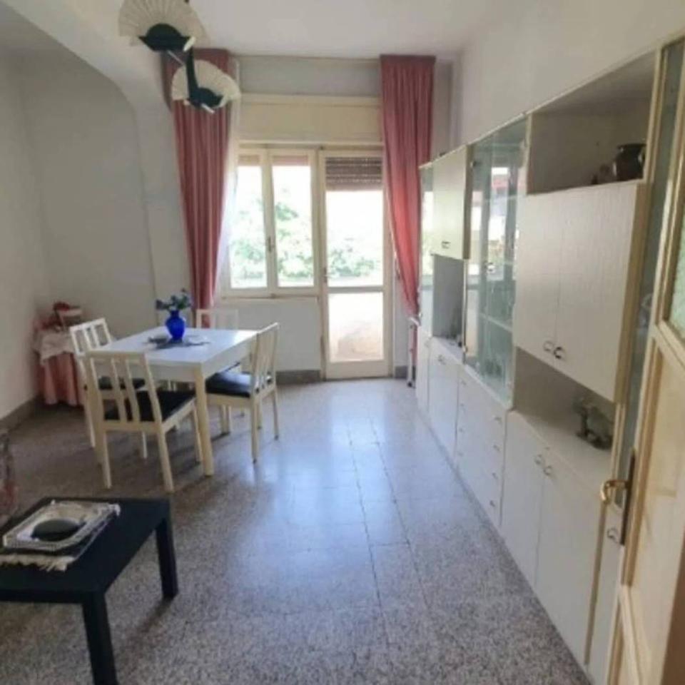appartamento in vendita a Reggio di Calabria in zona Modena