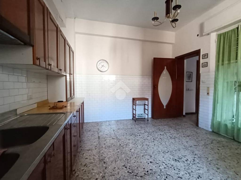 appartamento in vendita a Reggio di Calabria in zona Sbarre