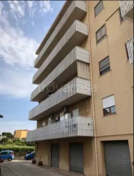 appartamento in vendita a Reggio di Calabria in zona Sbarre