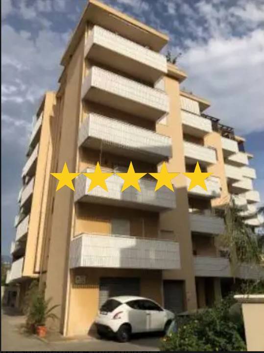 appartamento in vendita a Reggio di Calabria in zona Sbarre