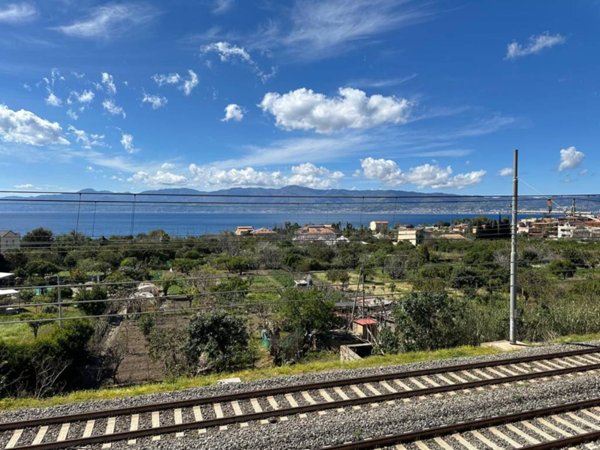 appartamento in vendita a Reggio di Calabria in zona Gallico Superiore