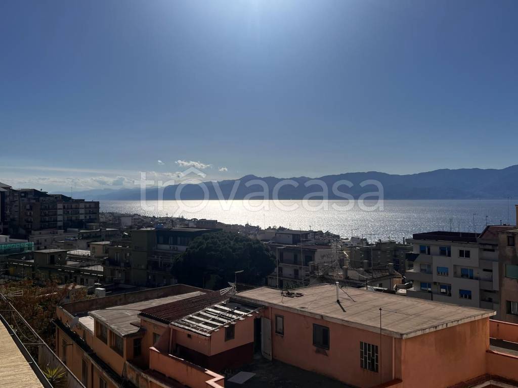 appartamento in vendita a Reggio di Calabria in zona Tremulini