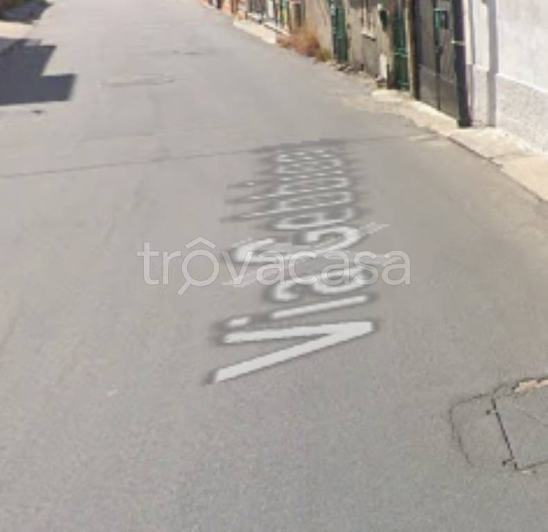 locale di sgombero in vendita a Reggio di Calabria in zona Sbarre