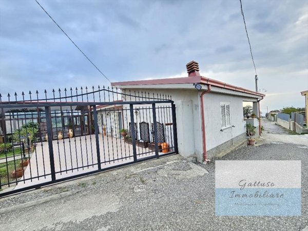 casa indipendente in vendita a Reggio di Calabria
