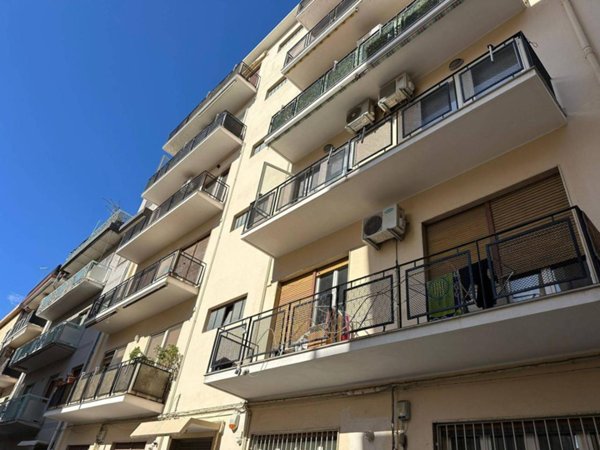 appartamento in vendita a Reggio di Calabria in zona Sbarre