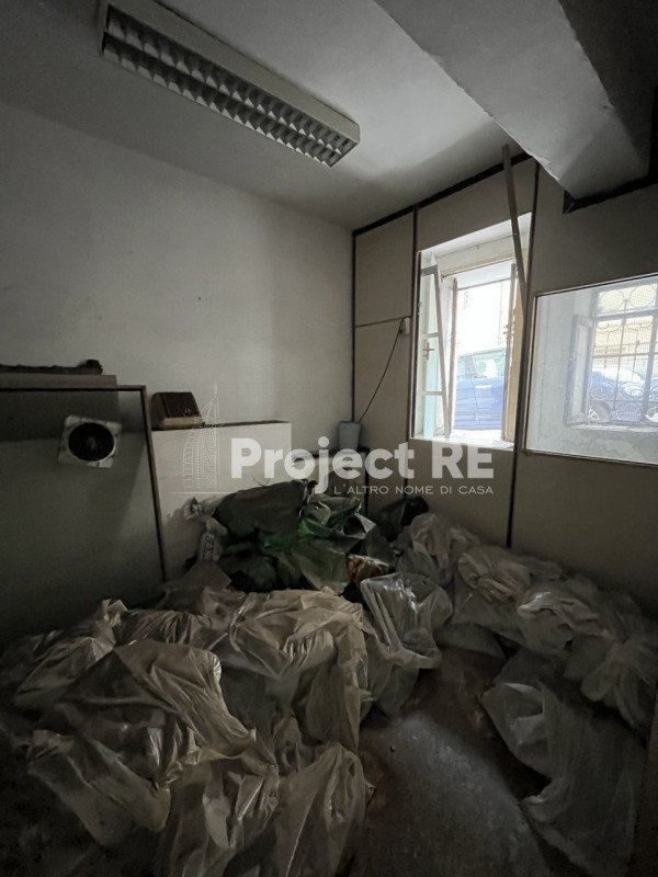 negozio in vendita a Reggio di Calabria in zona Centro Storico