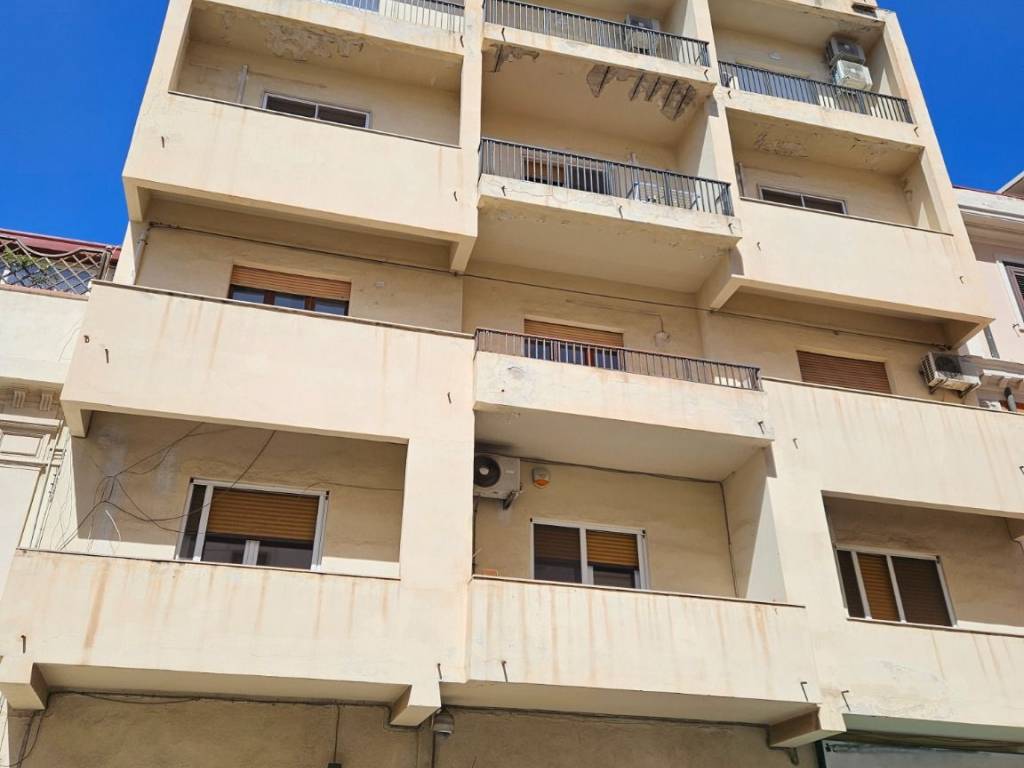 appartamento in vendita a Reggio di Calabria in zona Centro Storico