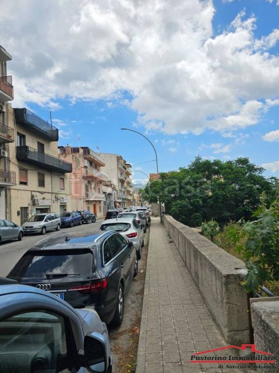 casa indipendente in vendita a Reggio di Calabria in zona Rione Ferrovieri