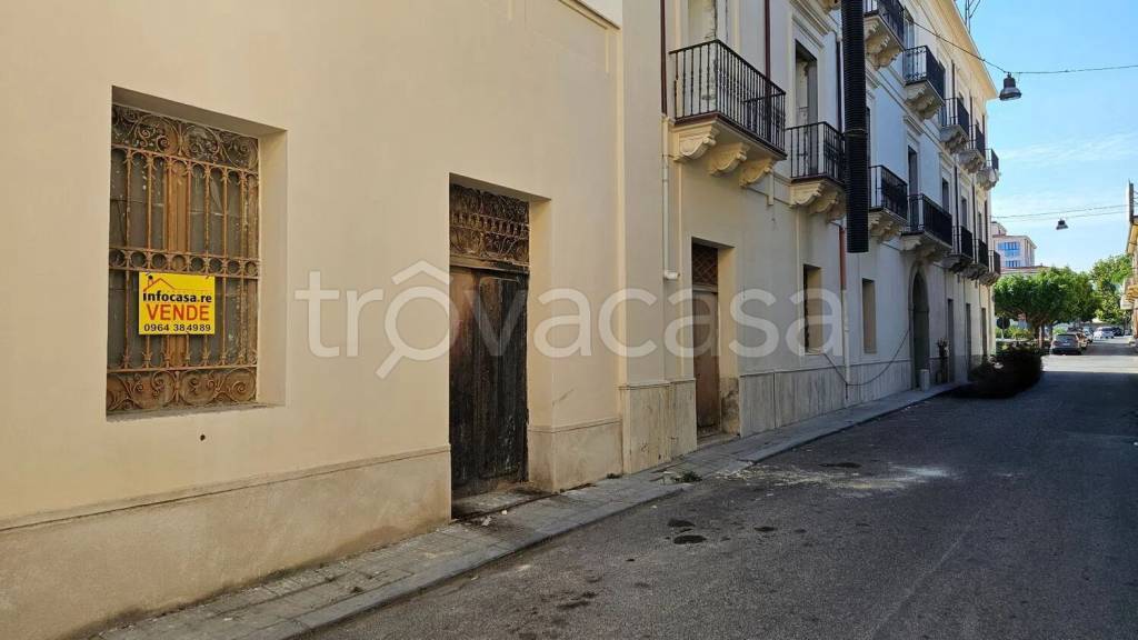 monolocale in vendita a Reggio di Calabria in zona Centro Storico