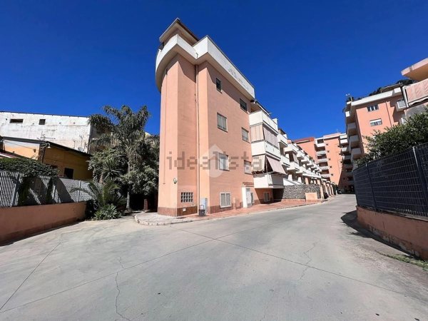 appartamento in vendita a Reggio di Calabria in zona Catona