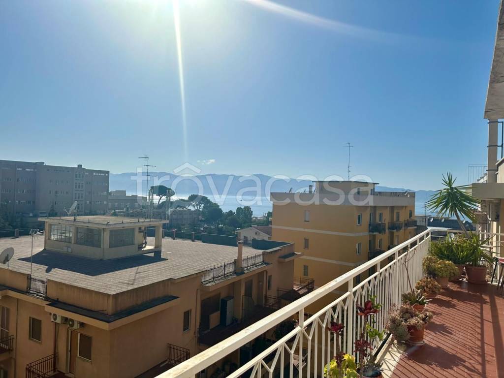 appartamento in vendita a Reggio di Calabria in zona Tremulini