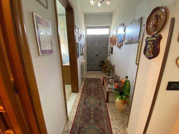 casa indipendente in vendita a Reggio di Calabria in zona Cannavò