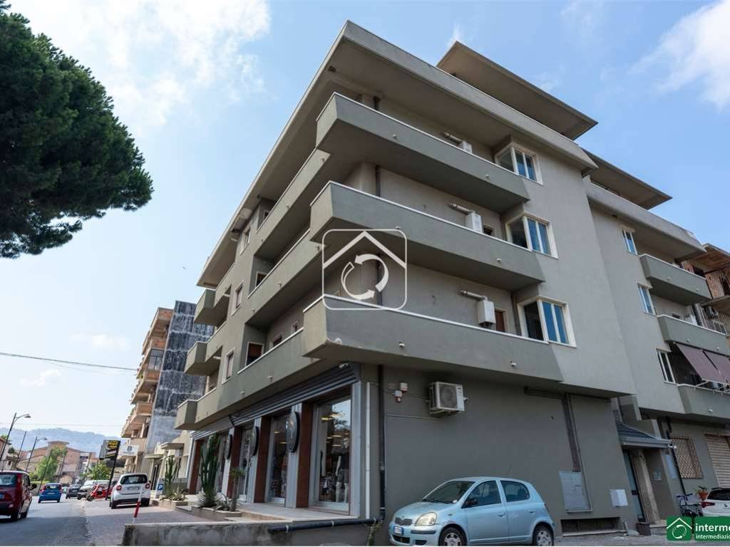 appartamento in vendita a Reggio di Calabria in zona Gallico Marina