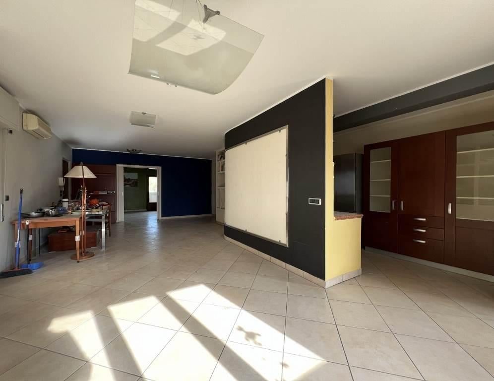 appartamento in vendita a Reggio di Calabria in zona San Brunello