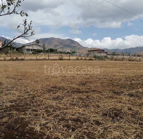 terreno edificabile in vendita a Reggio di Calabria in zona Sbarre