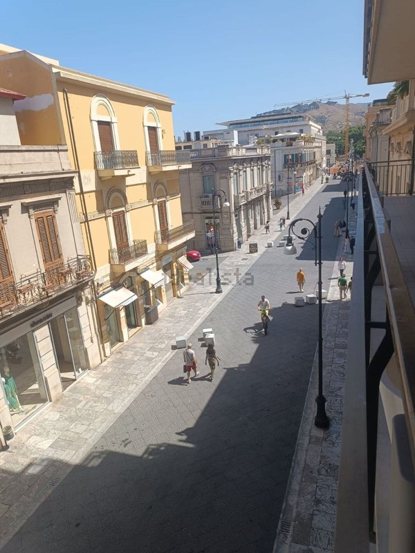 appartamento in vendita a Reggio di Calabria in zona Centro Storico