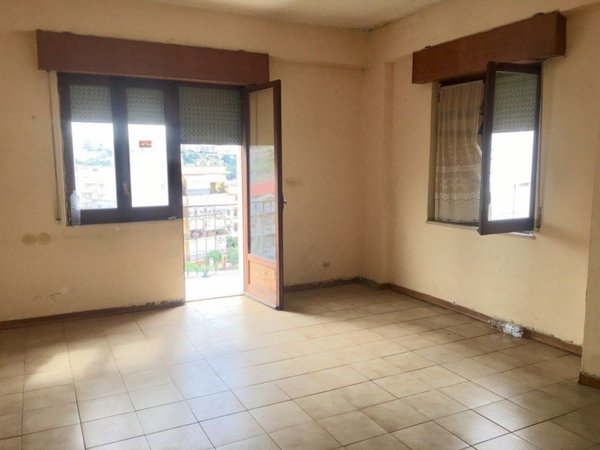 appartamento in vendita a Reggio di Calabria in zona Cannavò