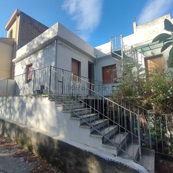 appartamento in vendita a Reggio di Calabria in zona Trabocchetto