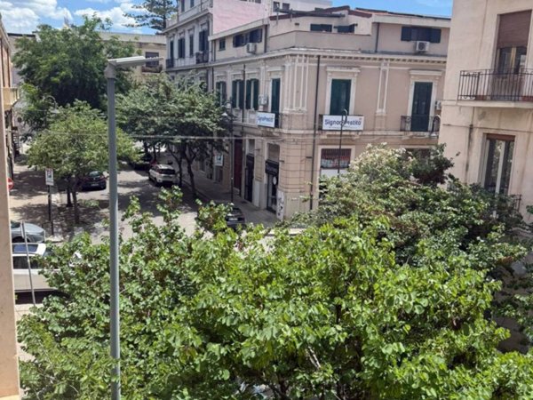 appartamento in vendita a Reggio di Calabria in zona Centro Storico
