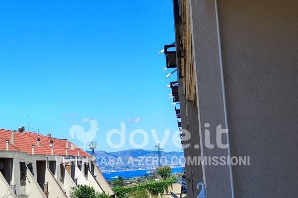 casa indipendente in vendita a Reggio di Calabria in zona Catona