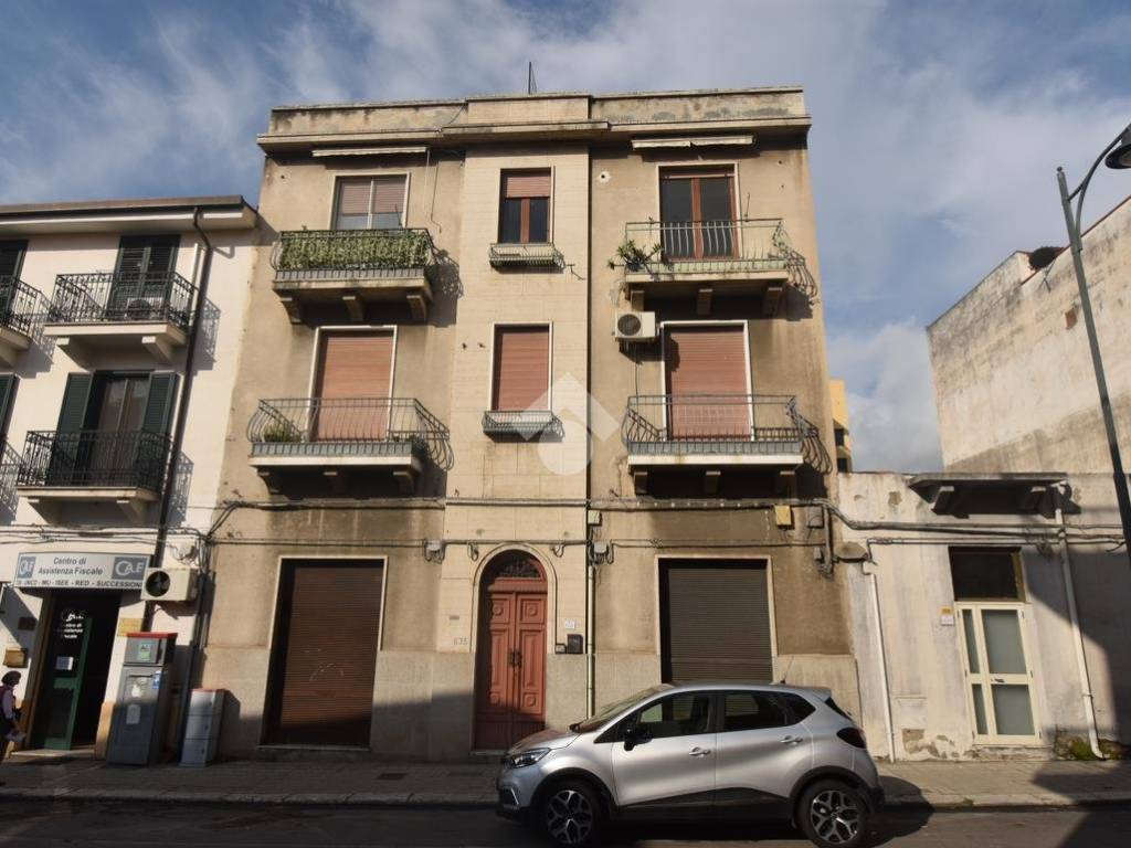 appartamento in vendita a Reggio di Calabria in zona Sbarre