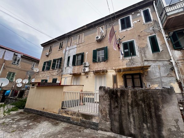appartamento in vendita a Reggio di Calabria in zona Centro Storico