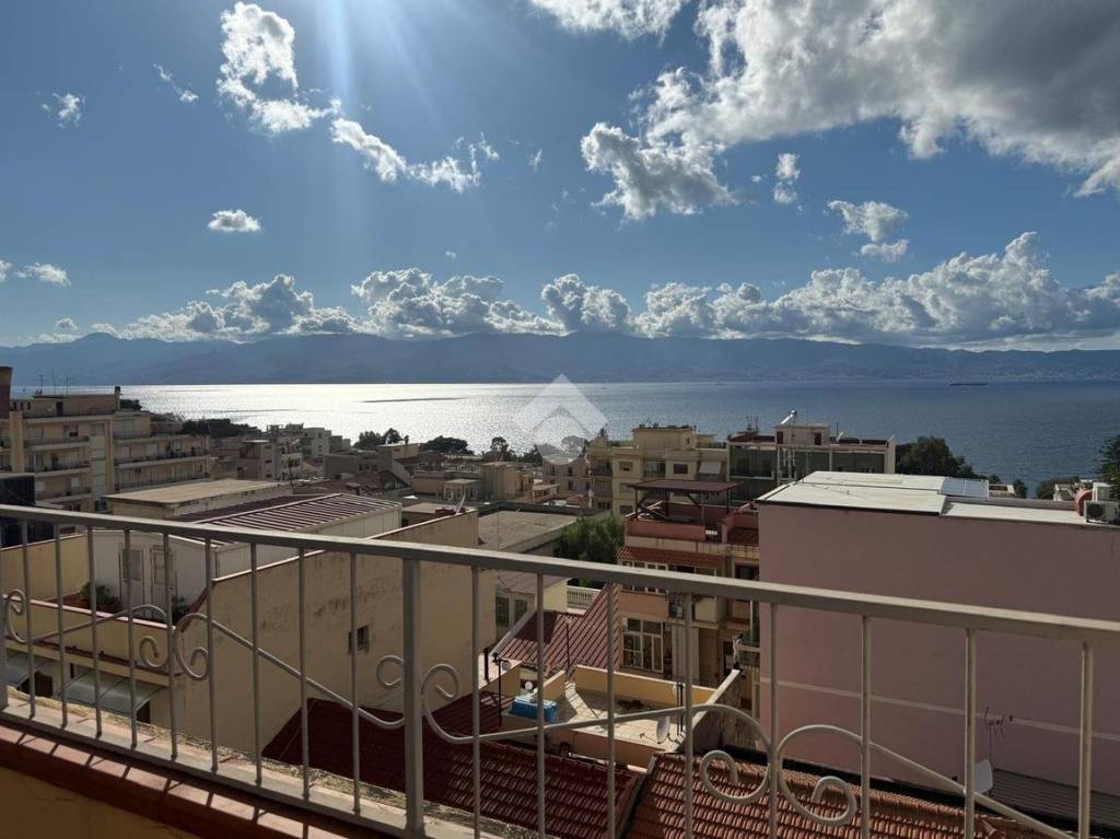 appartamento in vendita a Reggio di Calabria in zona Centro Storico