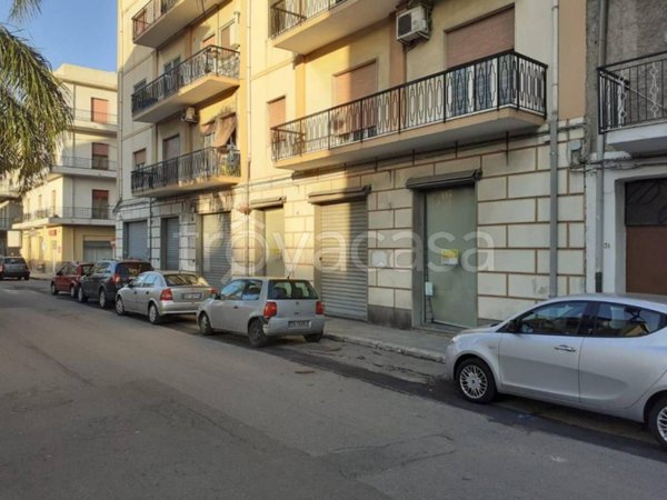 negozio in vendita a Reggio di Calabria in zona Stadio