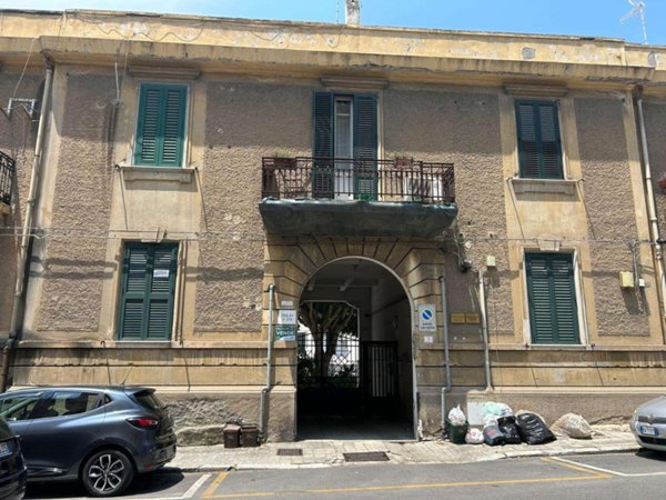 appartamento in vendita a Reggio di Calabria in zona Centro Storico