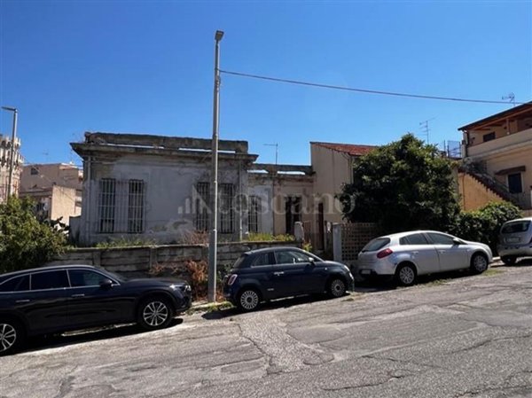 pentavano in vendita a Reggio di Calabria in zona Trabocchetto