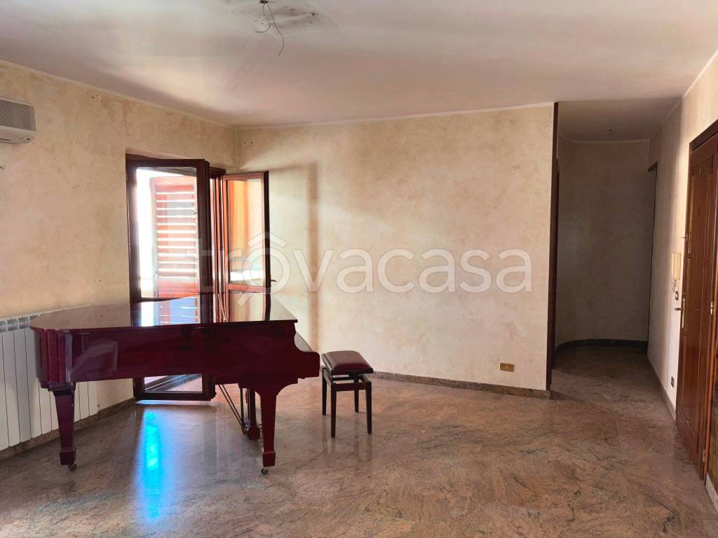 appartamento in vendita a Reggio di Calabria in zona Sbarre