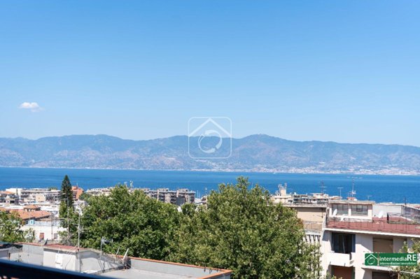 appartamento in vendita a Reggio di Calabria in zona Pineta Zerbi