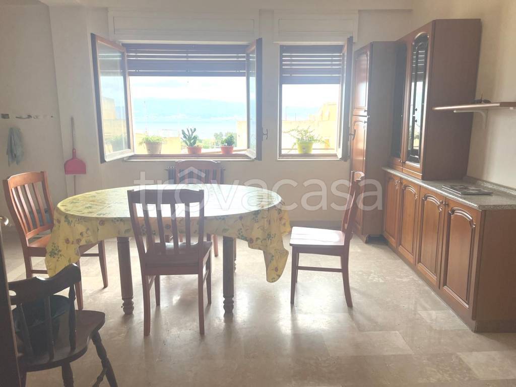 appartamento in vendita a Reggio di Calabria in zona Archi