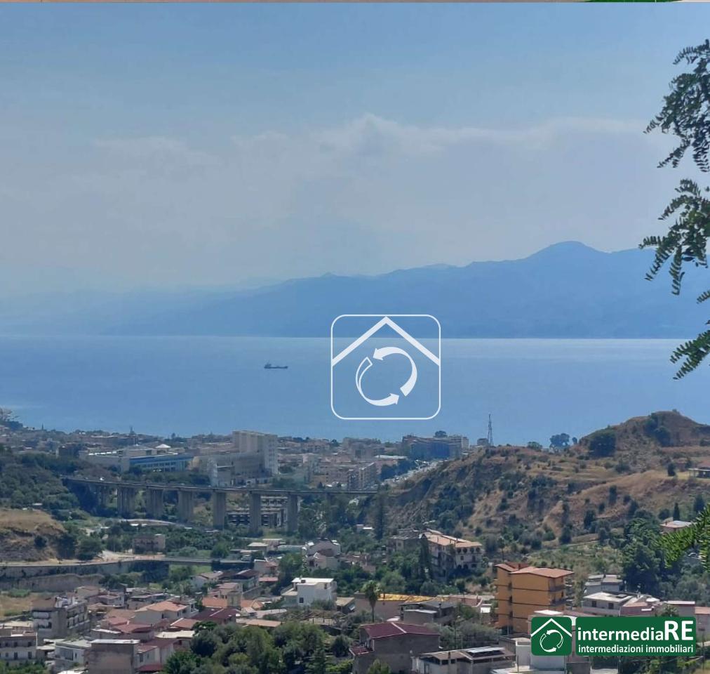 casa indipendente in vendita a Reggio di Calabria in zona Terreti