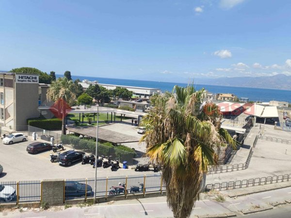 appartamento in vendita a Reggio di Calabria in zona Stadio