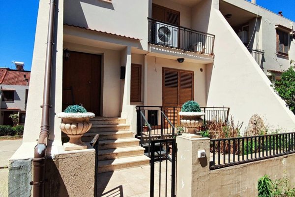 casa indipendente in vendita a Reggio di Calabria in zona Catona
