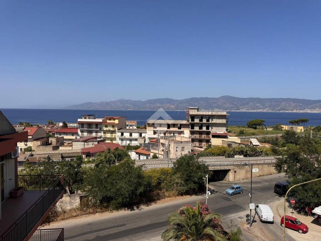 appartamento in vendita a Reggio di Calabria in zona Archi