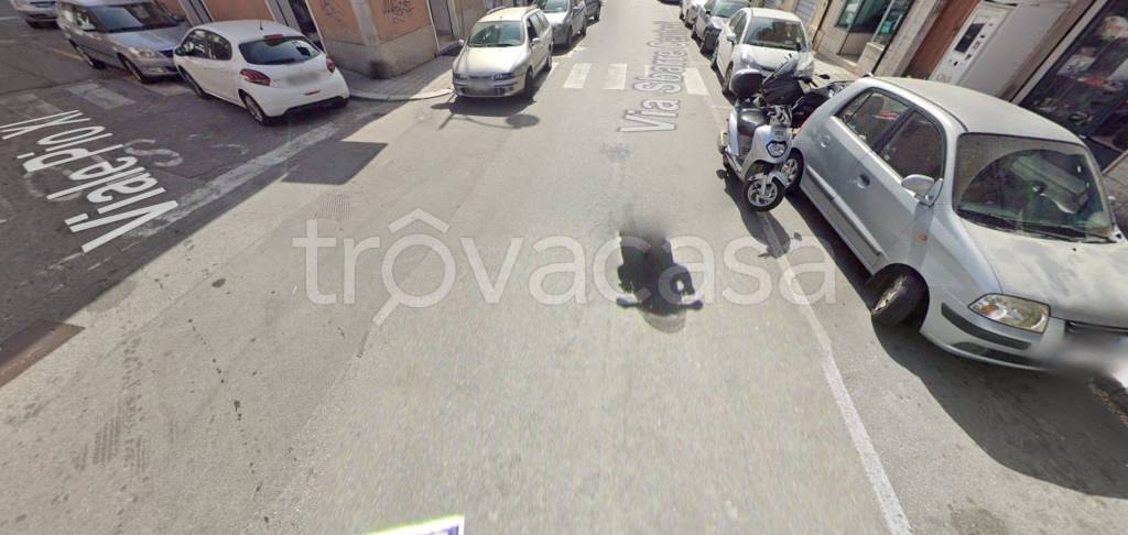 locale commerciale in vendita a Reggio di Calabria in zona Sbarre
