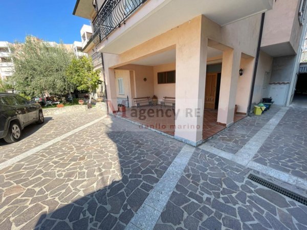 appartamento in vendita a Reggio di Calabria in zona Modena