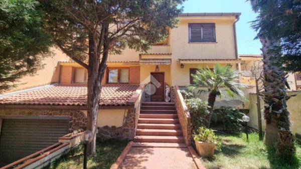 casa indipendente in vendita a Reggio di Calabria in zona Catona