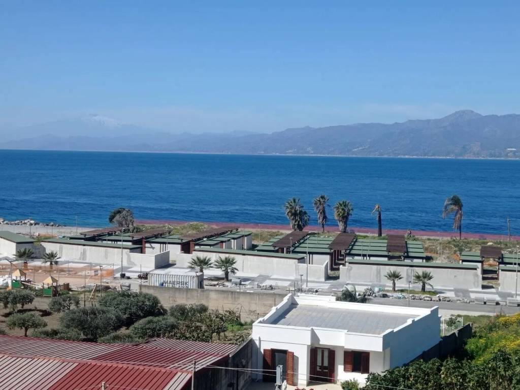appartamento in vendita a Reggio di Calabria in zona Sbarre