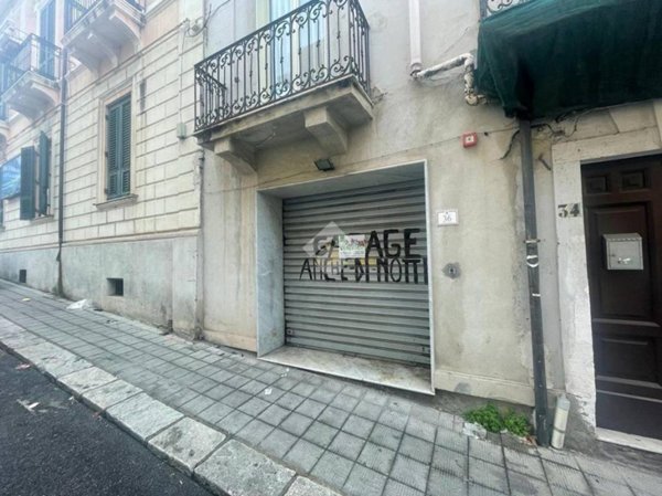 negozio in vendita a Reggio di Calabria in zona Centro Storico