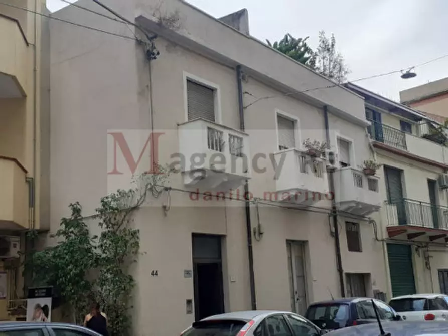 appartamento in vendita a Reggio di Calabria in zona Sbarre