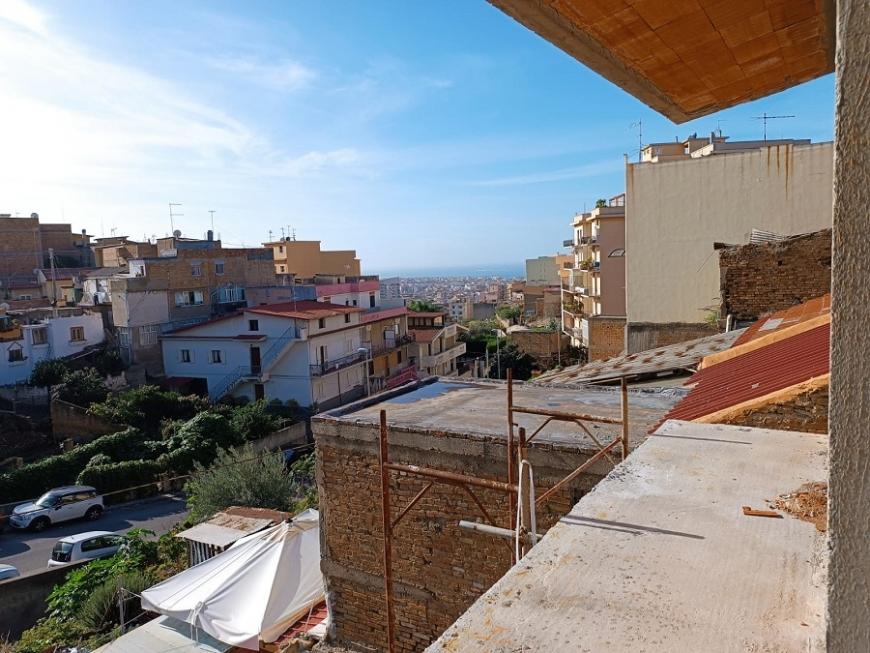 negozio in vendita a Reggio di Calabria in zona Spirito Santo