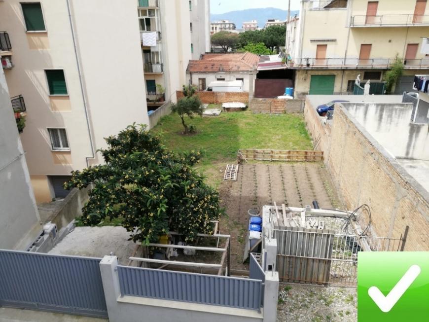 negozio in vendita a Reggio di Calabria in zona Stadio
