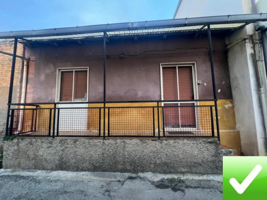 casa indipendente in vendita a Reggio di Calabria in zona Ortì