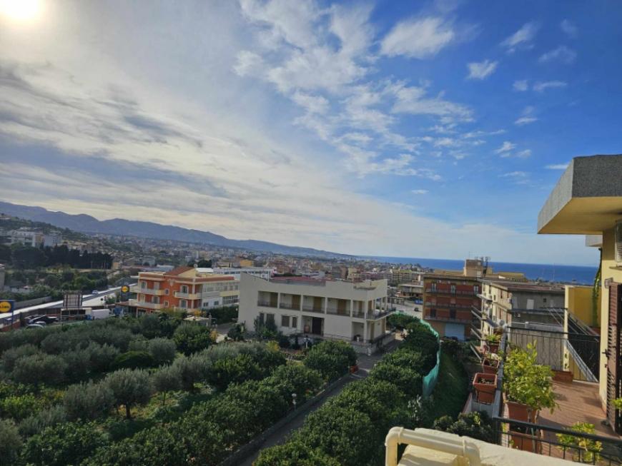 attico in vendita a Reggio di Calabria in zona Ravagnese